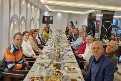 Ticaret Meslek Lisesi Mezunları Derneği Üyeleri İftar Yemeğinde Buluştu