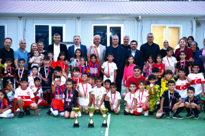 Hatay Konteyner Cup 3 Sokak Ligi" Final Maçı;  Umudun ve Kardeşliğin Simgesi Oldu