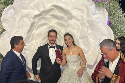 SAĞLIK CAMİASINI BULUŞTURAN DÜĞÜN: GÜLŞEN ve ALİ’NİN MUTLU GÜNÜ