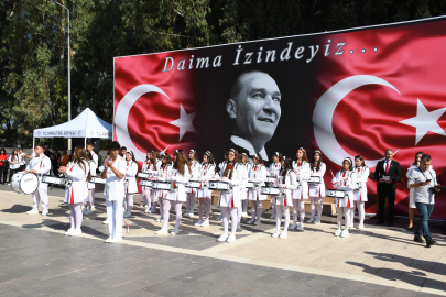 ARSUZ’DA CUMHURİYET BAYRAMI MUHTEŞEM BİR TÖRENLE KUTLANDI