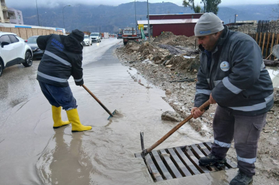 SAMANDAĞ BELEDİYESİ TÜM EKİPLERİYLE SAHADA TEYAKKUZ HALİNDE