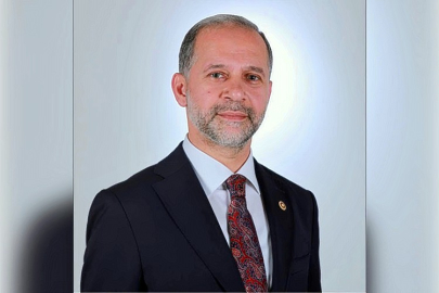 Milletvekili Özel: “Hatay’da yükselen her konut, yeniden ayağa kalkışın simgesidir”