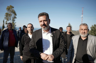 Başkan Üstün; “Karagöz Meydanı’nı yaşayan bir sosyal alana dönüştürüyoruz”