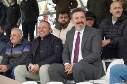 BAŞKAN SAMİ ÜSTÜN MAÇA GELDİ, ARSUZ BELEDİYE SPOR GOL OLDU YAĞDI 8-1