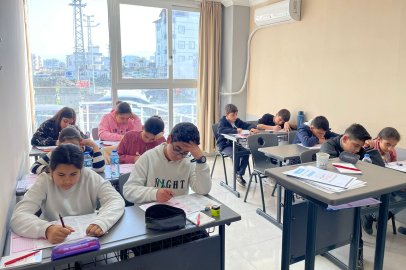 Gün Işığı Eğitim Kurumları Bursluluk Sınavına Yoğun İlgi: 600 Öğrenci Katıldı