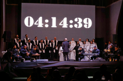 MEDENİYETLER KOROSU KÜLTÜR SANAT ÇARŞISI’NDA SAHNE ALDI