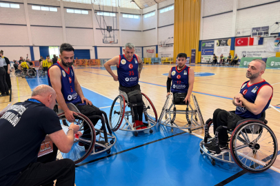 İskenderun Belediye Tekerlekli Basketbol takımı İspanya'da ilk maçına çıktı