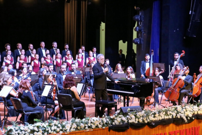 FİLARMONİ ORKESTRASI, LANSMAN PROGRAMI İLE İLK KONSERİNİ VERDİ