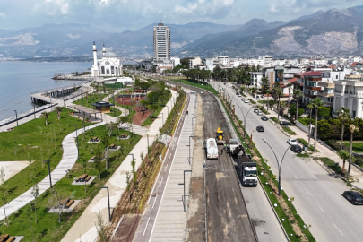 İSKENDERUN SAHİLİNDE YENİLEME ÇALIŞMALARI SÜRÜYOR