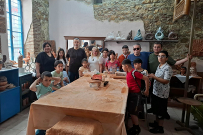 GÖKMEYDAN ÖZEL EĞİTİM VE REHABİLİTASYON MERKEZİ ÖĞRENCİLERİ İSKENDERUN SANAT EVİNİ ZİYARET ETTİ