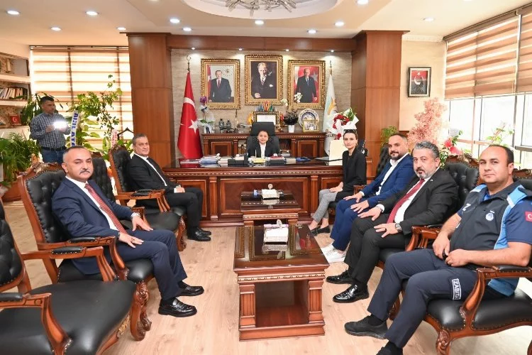 Belen Belediye Başkanı İbrahim Gül;  Makam koltuğunu Aybüke’ye devretti.