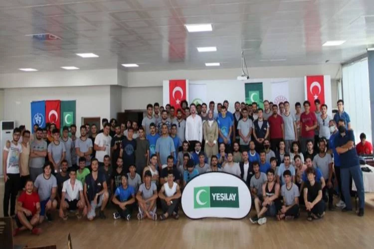 Genç Yeşilay Gönüllüleri Kamplarda Bir Araya Geldi